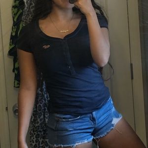 hollister tee